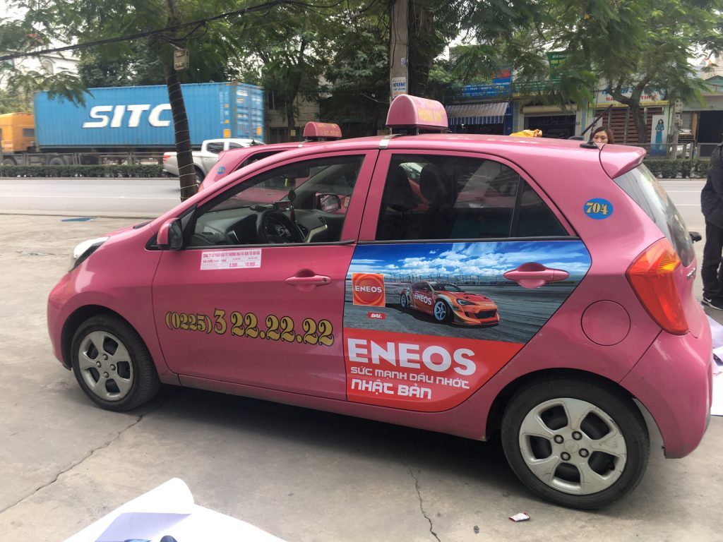 Quảng cáo xe taxi